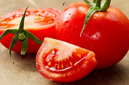 Ежедневната консумация на домати намалява значително риска от натрупване на плака.