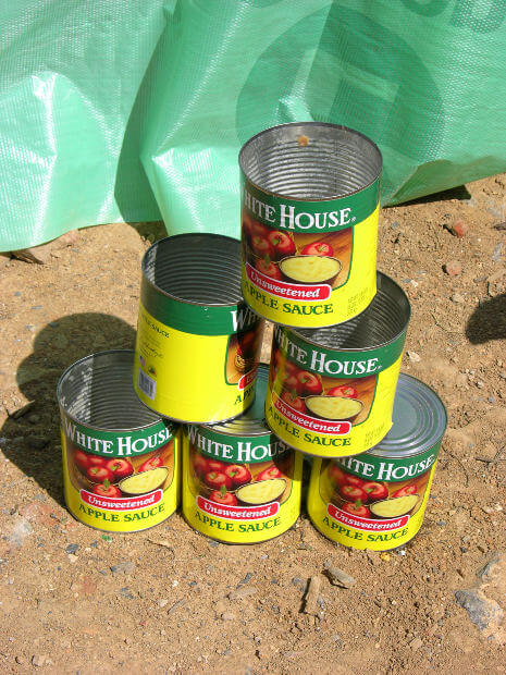 Съхранение на консервирани храни в кутия