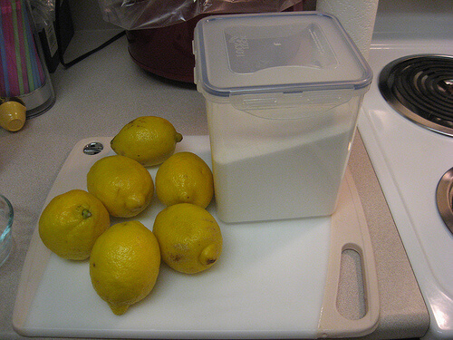 лимони за почистване на дома