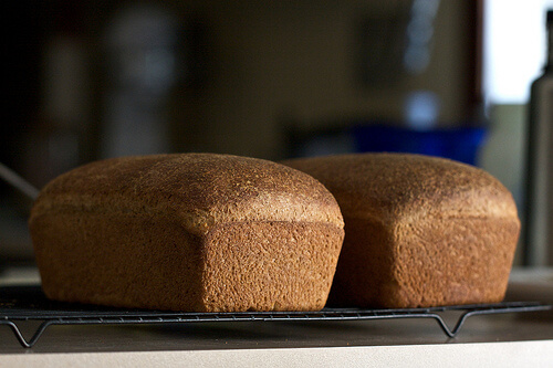 за лечение на ендометриоза е добре да консумирате хляб без глутен