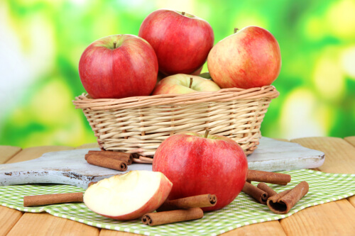 ябълките са сред най-добрите плодове за елиминиране на токсините