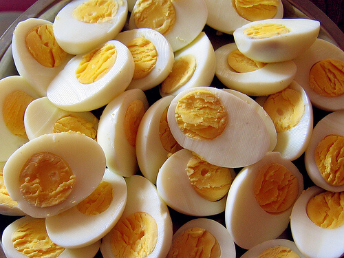 Можете да ядете яйца почти всеки ден, като имате предвид, че трябва да ги комбинирате със зеленчуци
