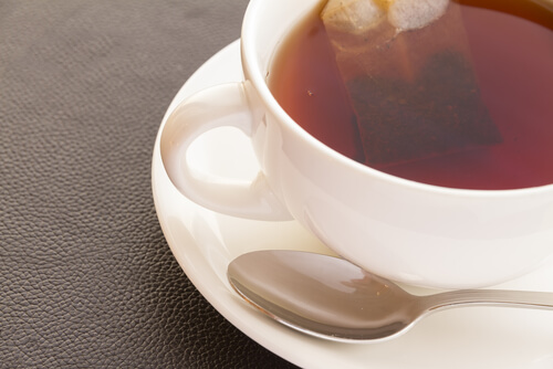 Избягвайте да пиете черен чай, ако страдате от високо кръвно налягане.