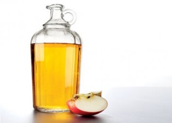 използвайте ябълковия оцет на стайна температура за гаргара