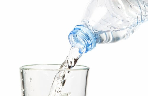 Пийте повече вода при инфекция на пикочните пътища