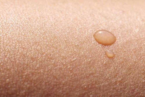 Направете кожата по-еластична със студен душ