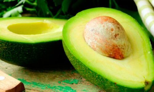11 природни лечения с авокадо