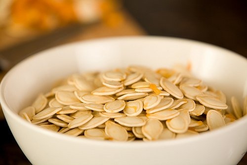 При остеопороза включете в диетата си тиквени семки.