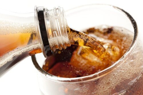 газираните напитки - една от опасните храни причиняващи рак