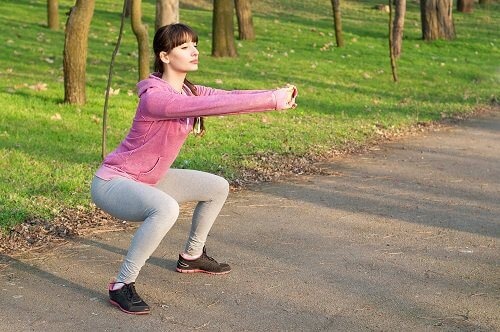 Упражнения за стегнати седалищни мускули