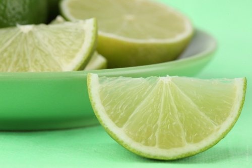 лимоните също помагат за понижаване нивата на пикочна киселина