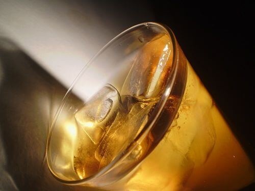 безалкохолните напитки предисвикват къркоренето на корема