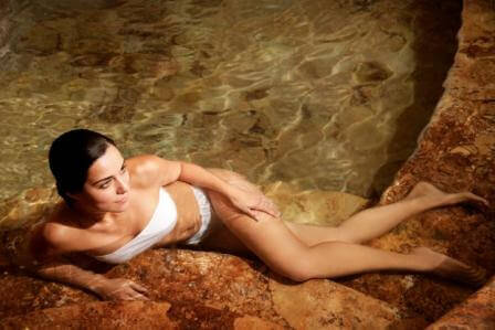 Вода в борбата съсъ целулита