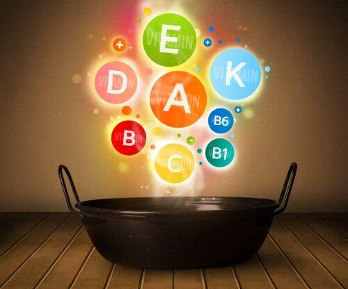 Здравословното хранене е важно за справянето с хипотиреоидизъм.