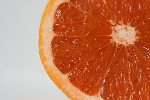 грейпфрутите сдпомагат отделянето на излишните течности
