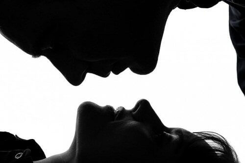 целувката в една връзка трябва да е всеки ден