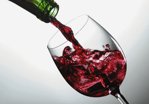 Чаша червено вино дневно = час упражнения
