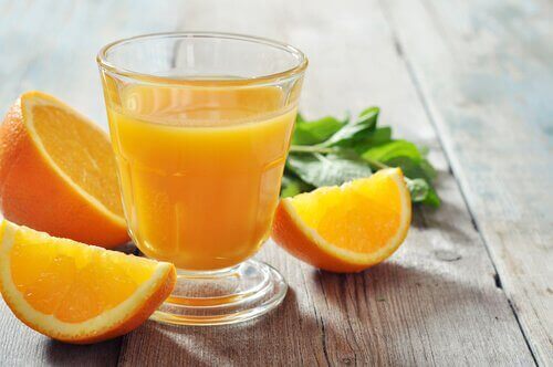 Витамин С в портокалите ускорява процеса на усвояване на желязото