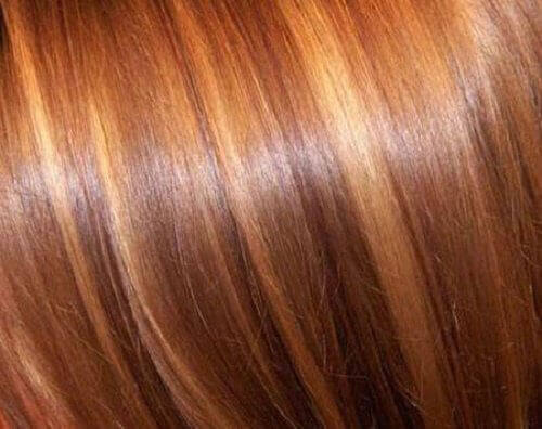 Изсветляване на косата с водороден пероксид