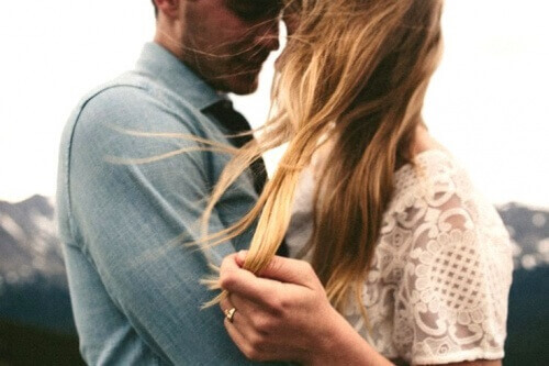 Понякога се нуждаем от грижовна ласка