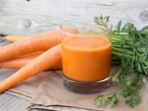 Ползи от морковения сок