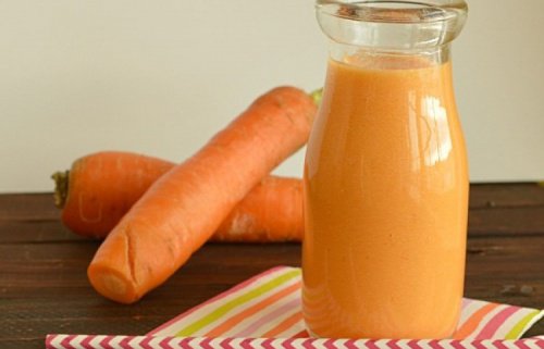 сокът от моркови подпомага правилното функциониране на бъбреците и кръвообращението