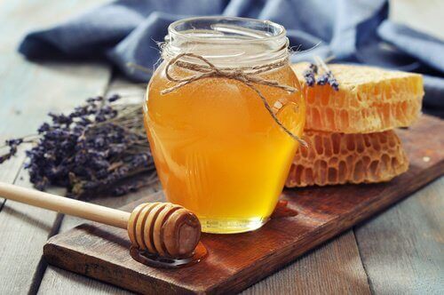 Много е важно как да избираме пчелния мед