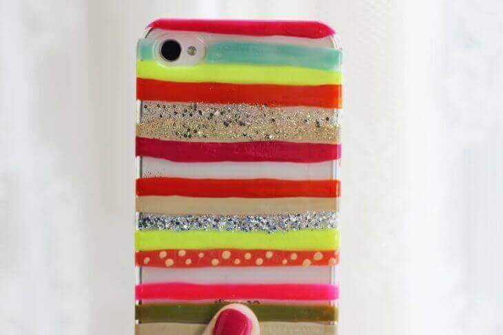 Украса на телефона с лака за нокти