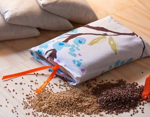 Направете си торбички със семена за облекчаване на болката
