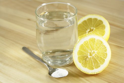 Отстраняване на ръждата с лимон и морска сол
