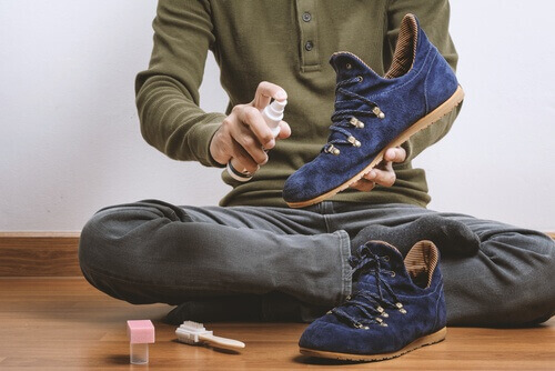 8 лесни съвета за премахване на неприятната миризма от обувките