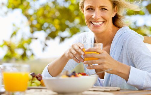Яжте плодове и зеленчуци за здравословна менопауза