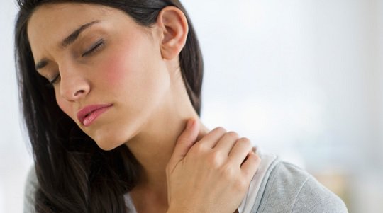 Болките във врата може да са симптом на проблеми с щитовидната жлеза.