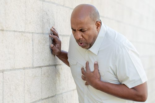 първа помощ при сърдечен удар - повикайте бърза помощ