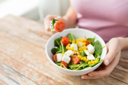10 храни за регулиране на храносмилането