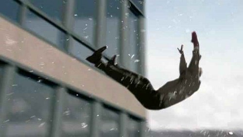 Загадка с падащ човек