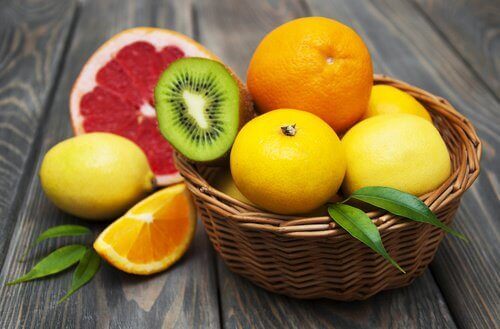 Цитрусовите плодове съдържат голямо изобилие от витамин С