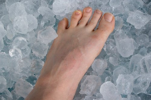  Ледът е ефикасно средство за облекчаване на болката, причинени от тендинита.