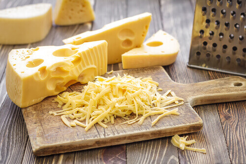 сиренето съдържа полезни мазнини