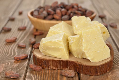 фъстъченото масло също съдържа захар