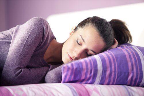 как да спите, когато навън е студено