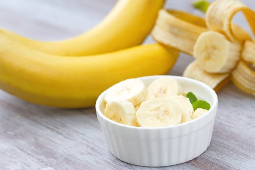 Банан с мляко при хемороиди