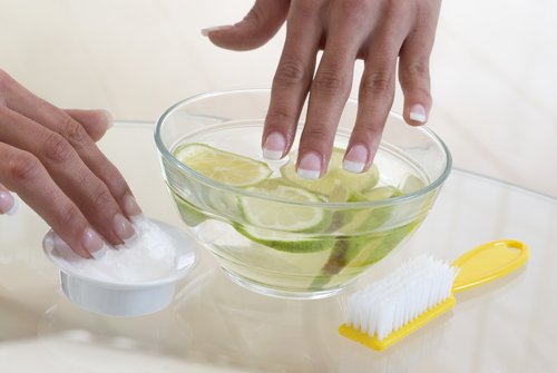 чесън и лимон против гризането на ноктите