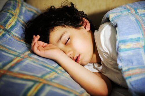 Детето ви не спи добре? Това може да доведе до евентуални проблеми впоследствие