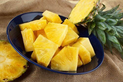 Ежедневната консумация на ананас ви предпазва от настинки.
