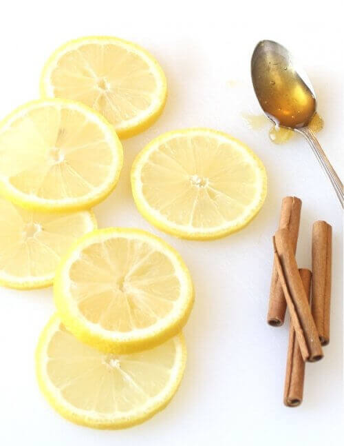 Лекарство от канела и лимон в борба срещу настинка или грипен вирус.