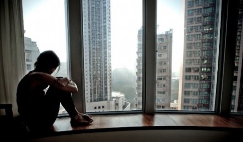 Увреждащи ума навици: самотата