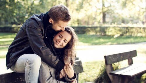 Щастливите двойки са предани един към друг.