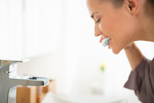 водородния пероксид може да се използва за хигиена на устата