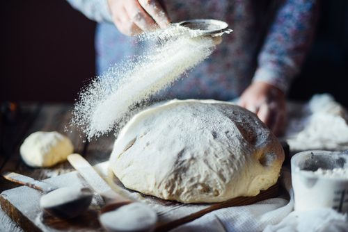 домашен хляб с овесени ядки, банани и орехи